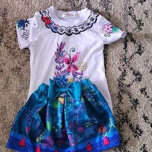 Disneys Encanto costume